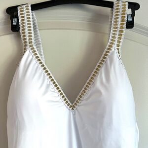 Gibson Latimer White and Gold One Piece Swimsuit Women's Large